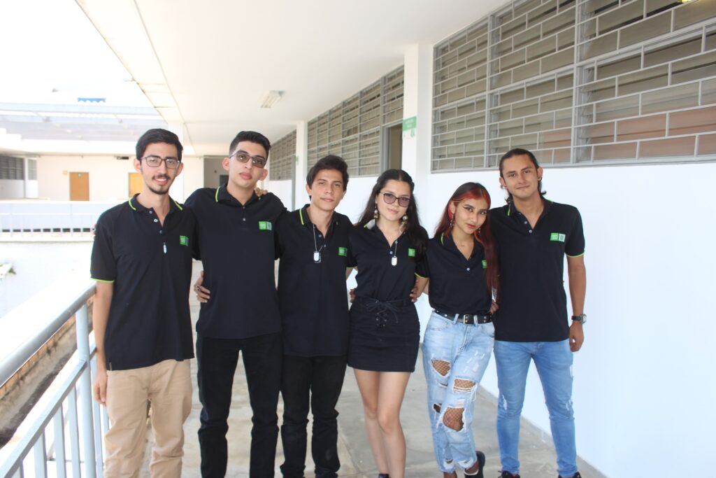 Estudiantes Santo Tomás